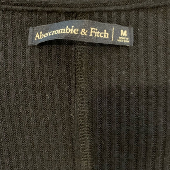 Abercrombie and Fitch cropped cardigan - Picture 4 of 5
